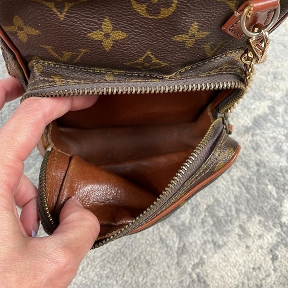 Louis Vuitton Monogram Mini Amazon Bag Crossbody Detachable Chain Strap Two Zip - Picture 11 of 17